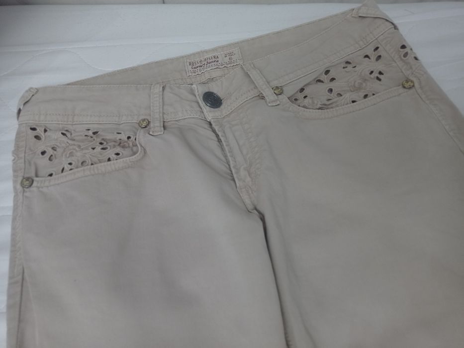 Бежеві джинси, Італія, розмір С