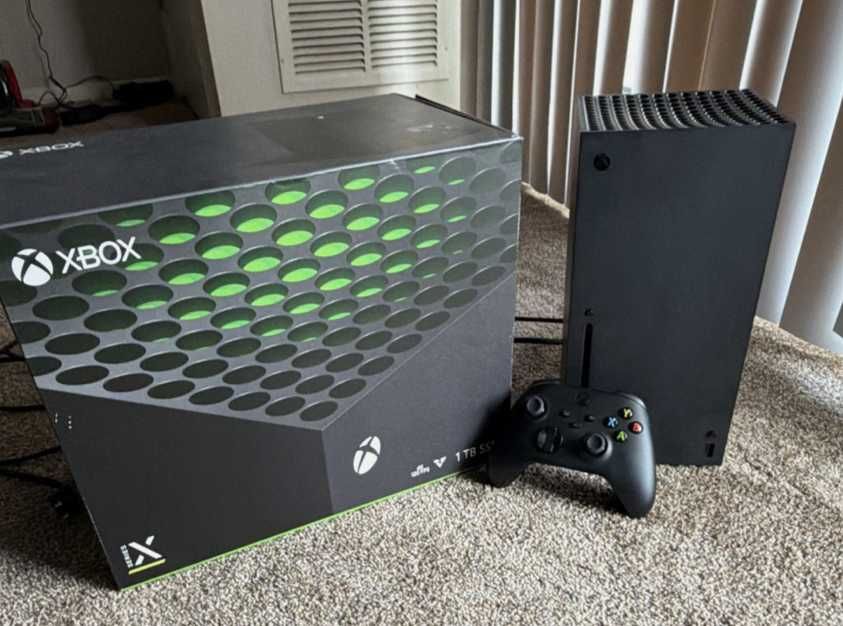 Xbox Series X 1TB e Comando como novos.