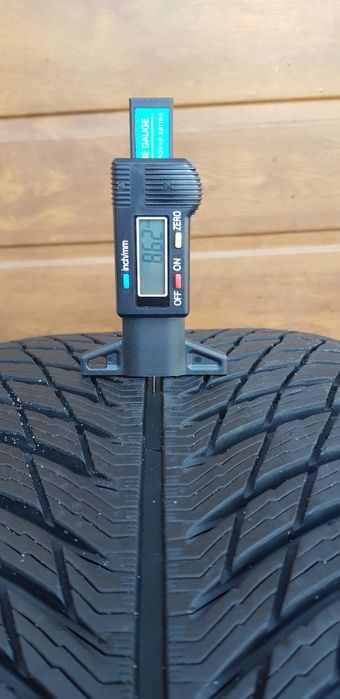 Шина, резина Michelin alpin ⁵ suv 265/35 R22