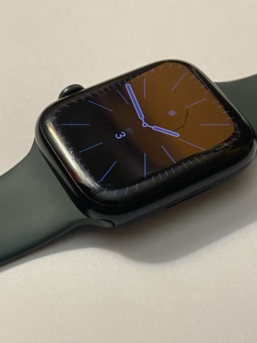 Apple Watch Series 8 45мм GPS
