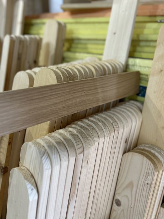 Плінтус дуб шпонований