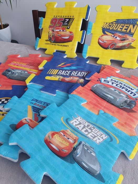 Mata Piankowa zygzak McQueen 8szt. Puzzle Piankowe