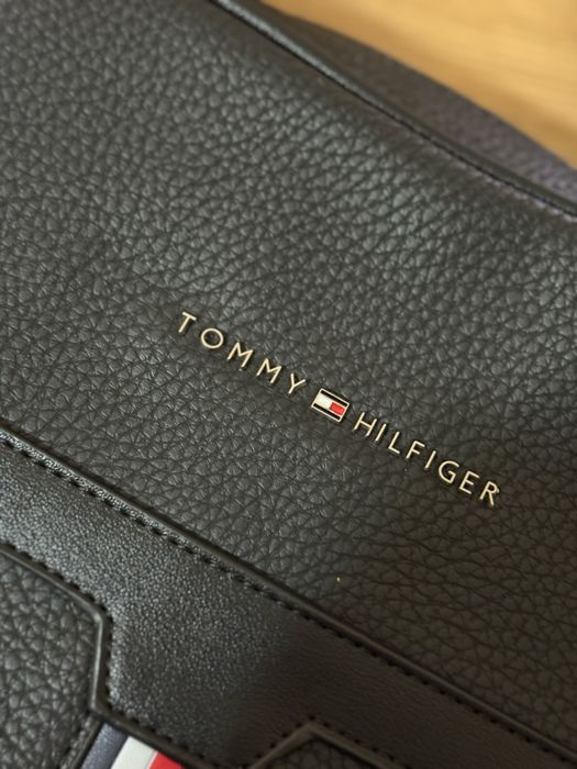 Сумка чоловіча через плече чорна