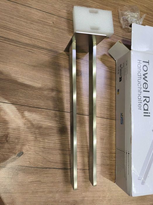 wieszak uchwyt na ręczniki srebrny chrom samoprzylepny