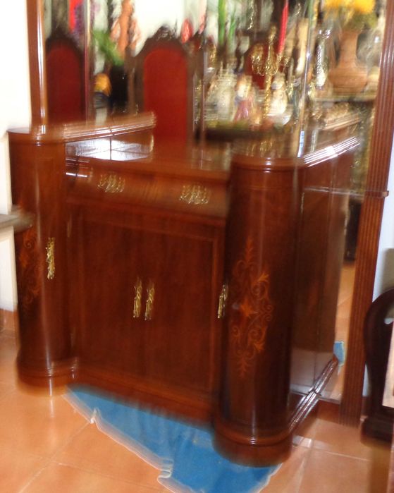 Móvel de entrada cerejeira com embutidos