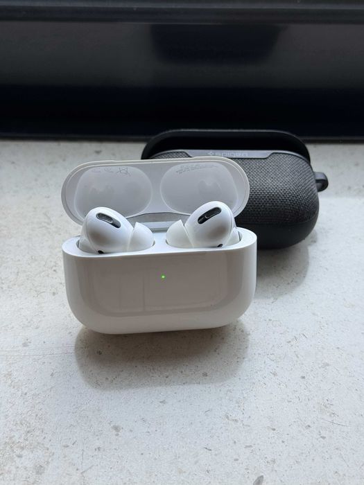 Apple AirPods Pro (1ª Geração)