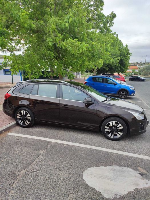 Chevrolet Cruze SW 2.0 VCDI Diesel 2014 | 248.000 km | Mais de 3.000€ Investidos em Manutenção