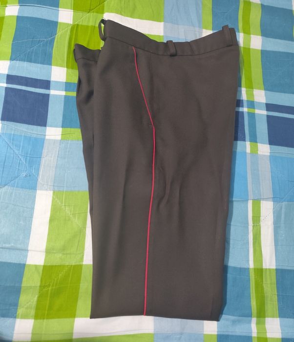 Calças de pano do Colégio Militar XL