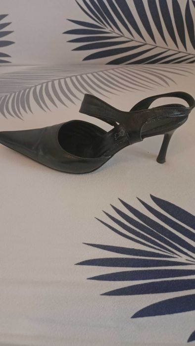 Buty skórzane na obcasie Lasocki  Roz.37