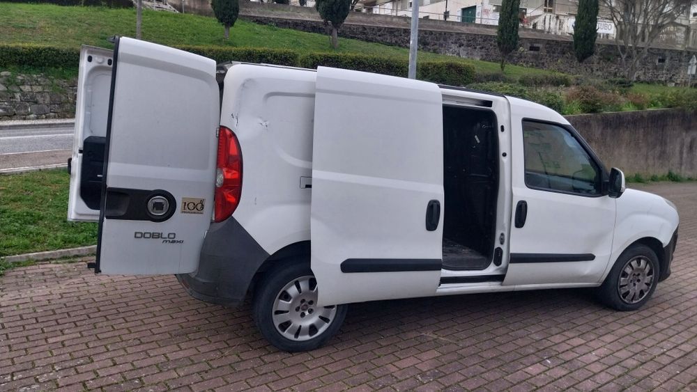 Fiat Doblo Maxi Multijet Van 2011