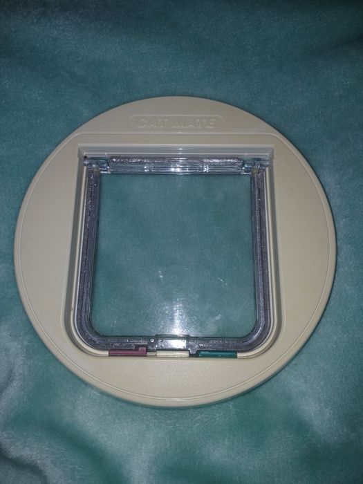 Porta redonda para gatos
