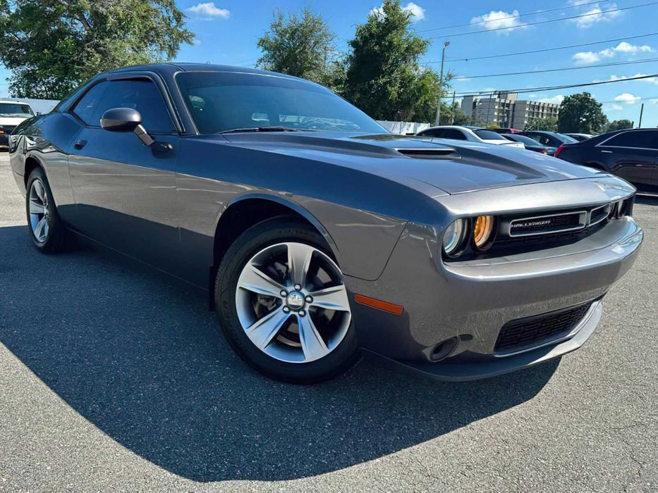 Dodge Challenger      2017