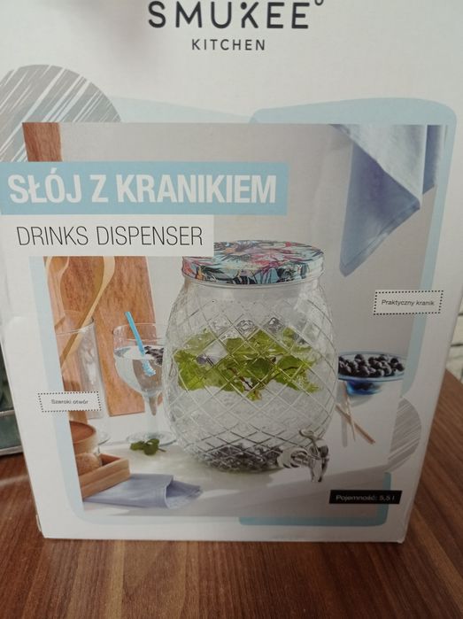 Słój z kranikiem