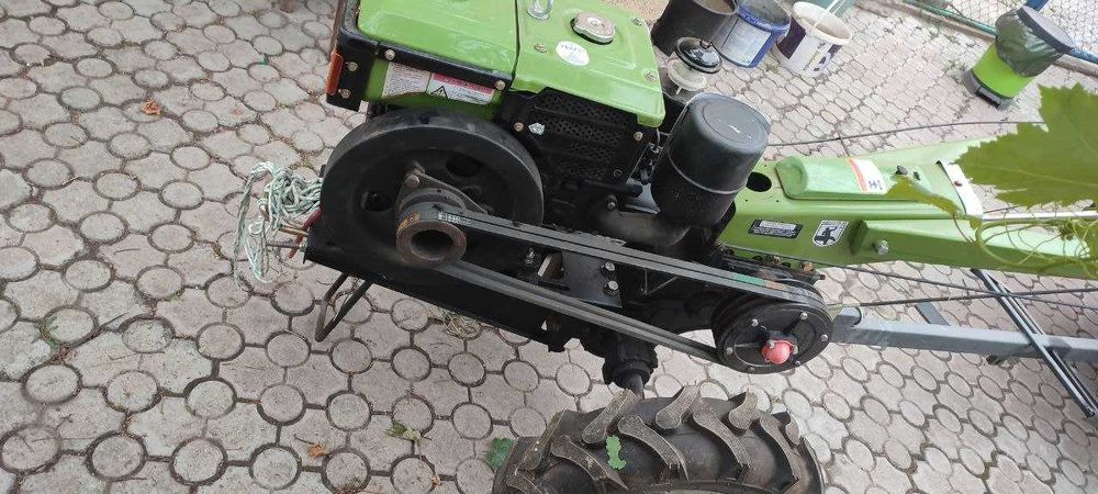 Продаю дім, з великим городом.