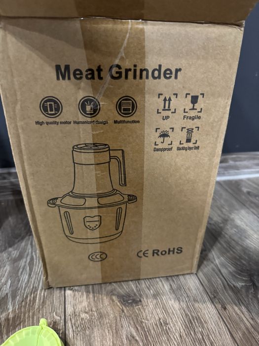 Maszynka do miesa  do surówek