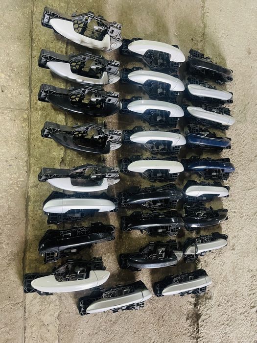 Ручки дверей Пасат Б6 різних кольорів дверна ручка водія passat B6 all