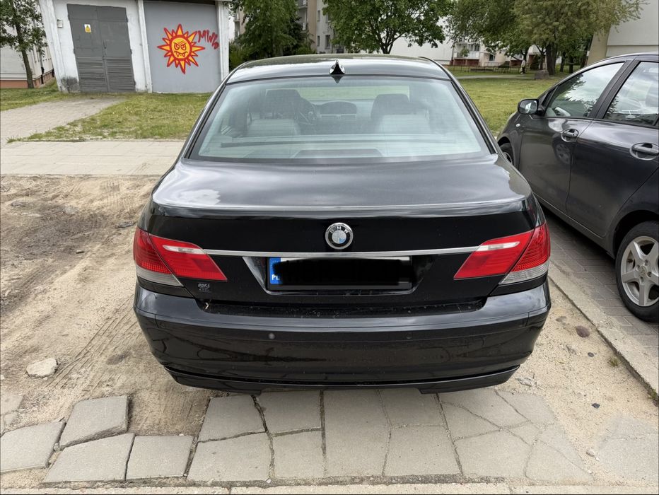 BMW 745 Lift 4.4