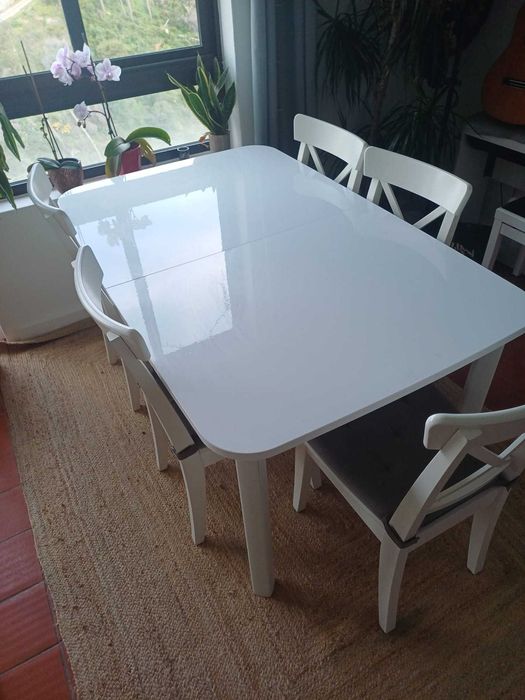 mesa extensível IKEA STRANDTORP em excelente estado
