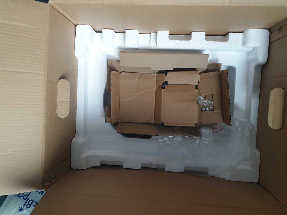 Продам микроволновую печь (микроволновка) Panasonic nn-st251w.