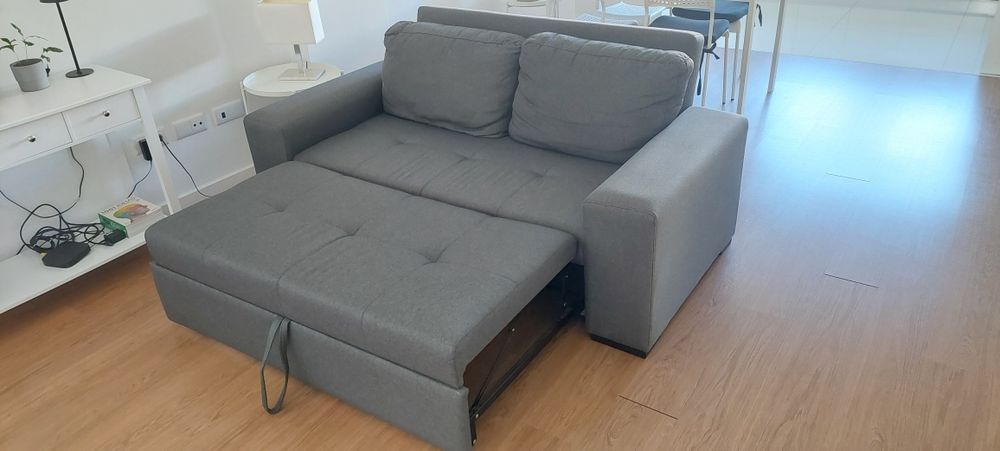 Sofá-cama cinza fantástico