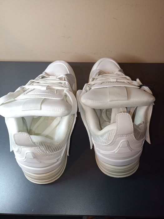 sneakersy marki House