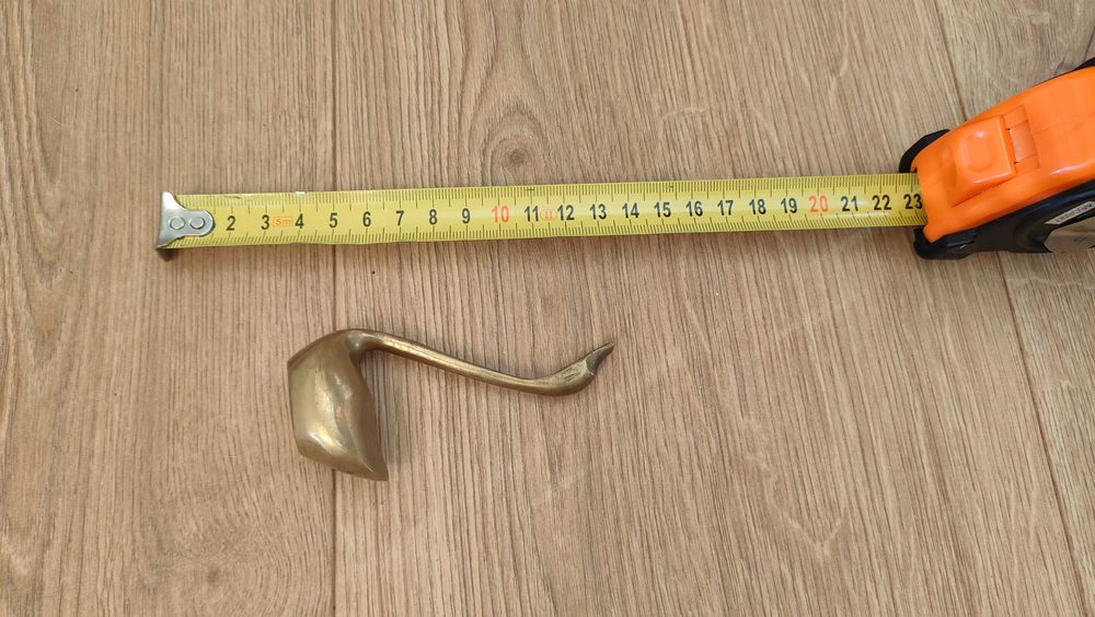 Mała figurka z mosiądzu. Łabędź