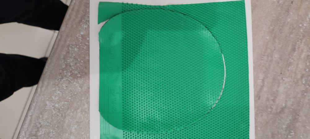 Der Materialspezializ Kamikaze Ox na foli zwalniajacej