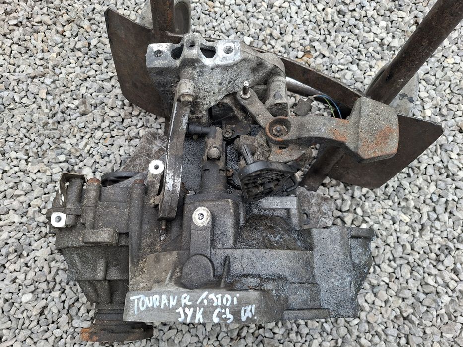 Skrzynia biegów jyk vw touran I lift 1.9tdi 6bieg