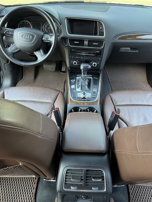 Audi Q5 2017, модельный ряд 2016год