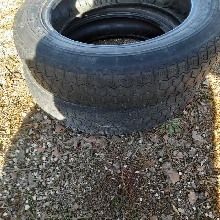 Pneus michelin 135sr15