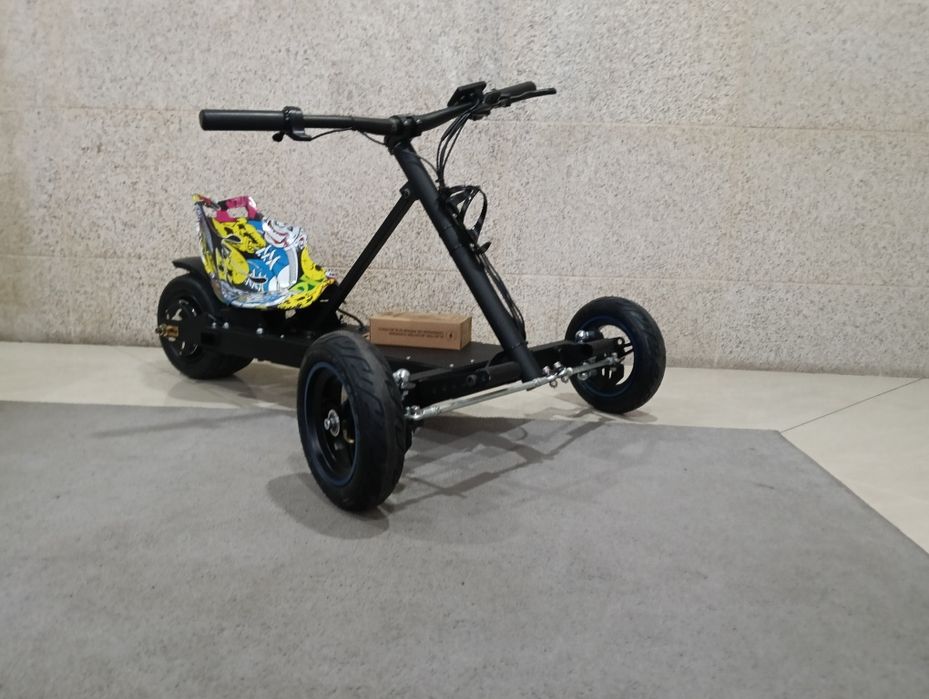 Triciclo elétrico