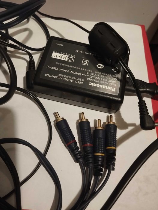 Винтажная видеокамера Panasonic RZ15.