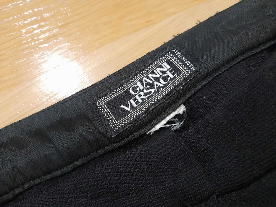 Gianni Versace vintage czarne spodnie dzwony flare 36 38 kant