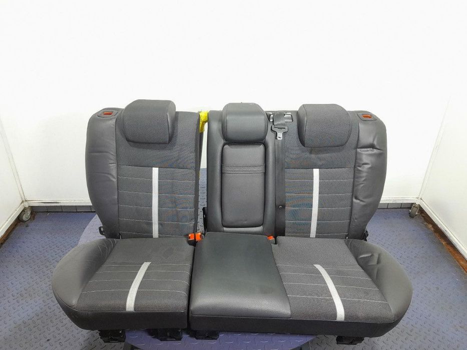FORD KUGA MK1 FOTELE KANAPA SIEDZISKO OPARCIE TYŁ