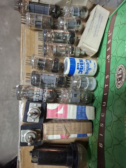 Stare lampy elektronowe Tesla PRL zestaw do wzmacniacza radio DIY