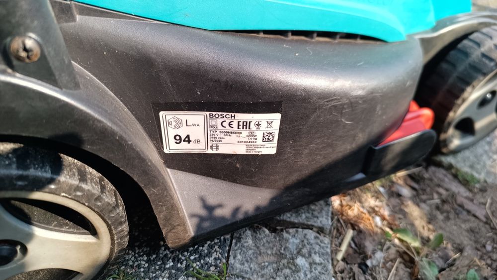 Elektryczna Bosch kosiarka