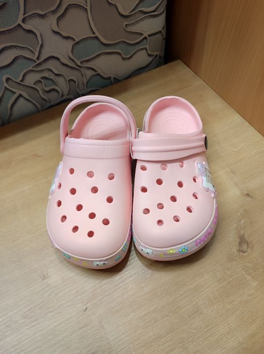 Крокси для дівчинки