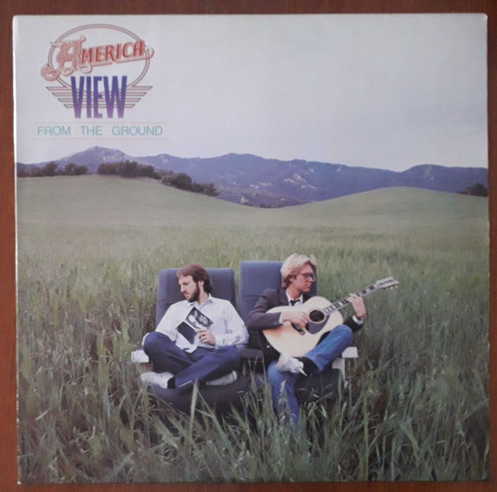 America disco de vinil "View from the ground"