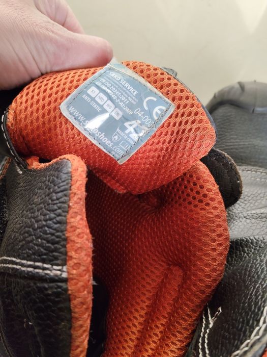 Buty rozm 42 support system