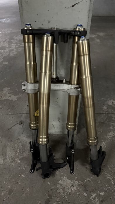 Suspensão suzuki gsxr k7