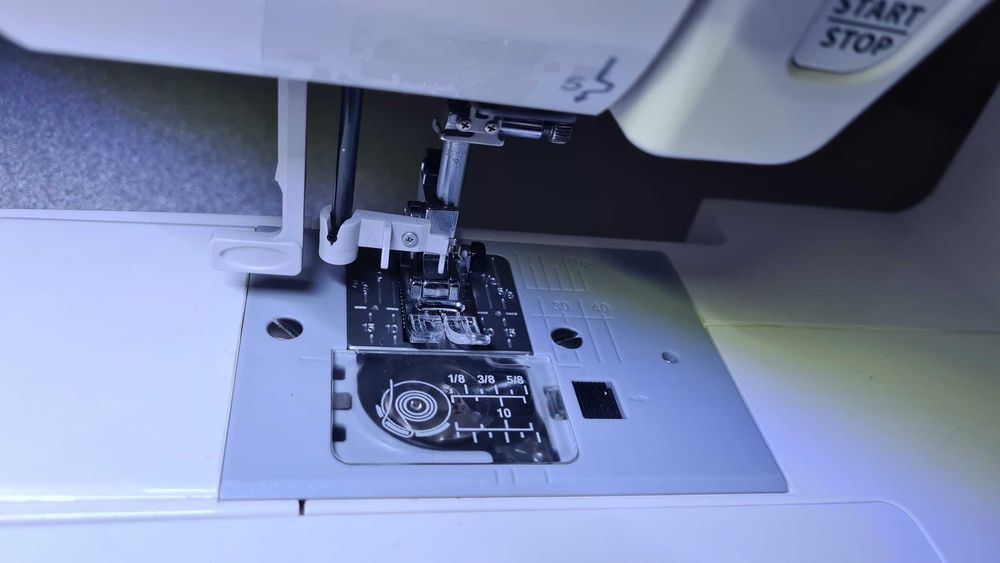 Швейна машина Janome 450MG під відновлення або на частини