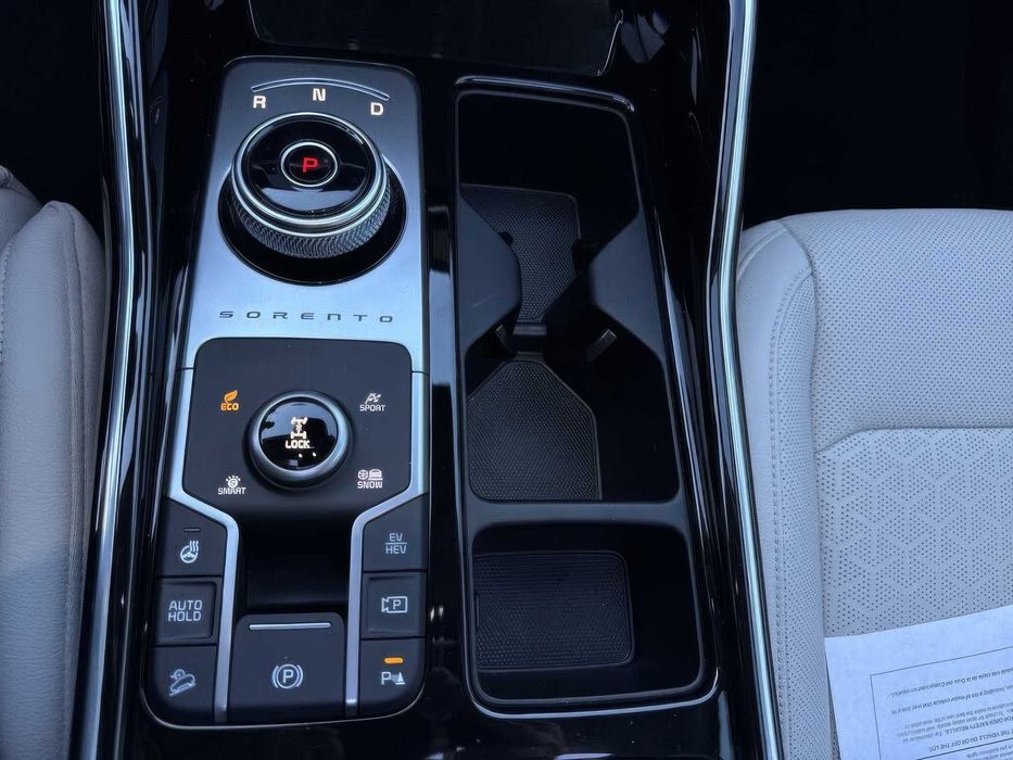 Kia Sorento Plug-In Hybrid SX Prestige      2023