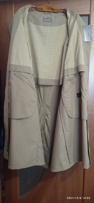 Плащ Bugatti,тренч бежевий 62 р