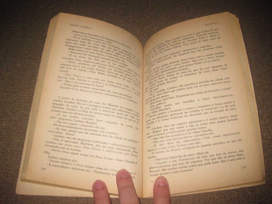 Livro "Dinastia" de Eileen Lottman