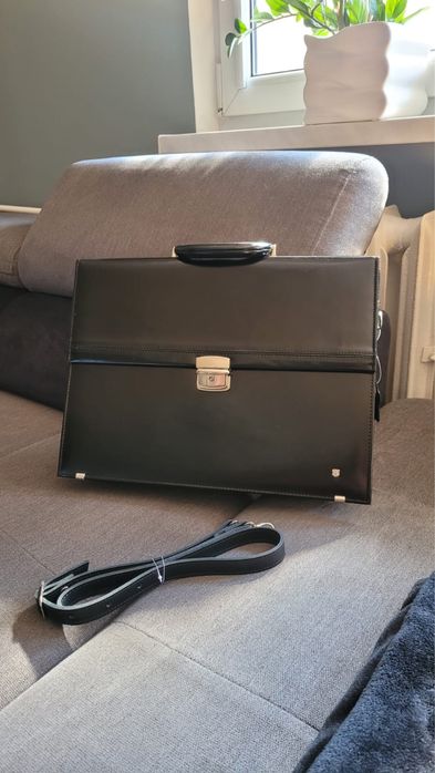 Aktówka, Teczka nowa nieużywana