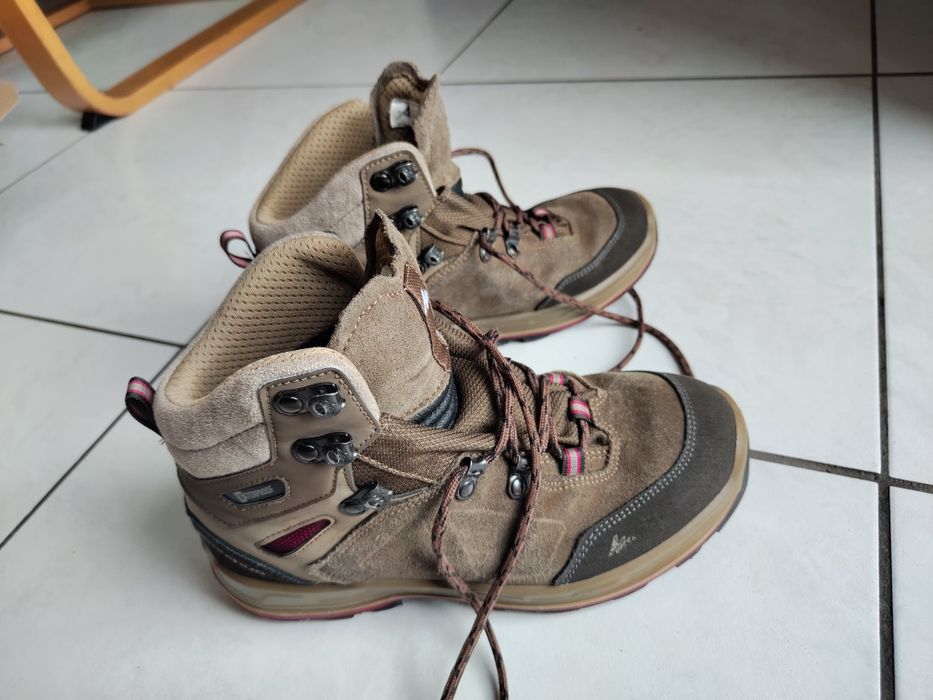 Трекінгові черевики Decathlon Quechua 38