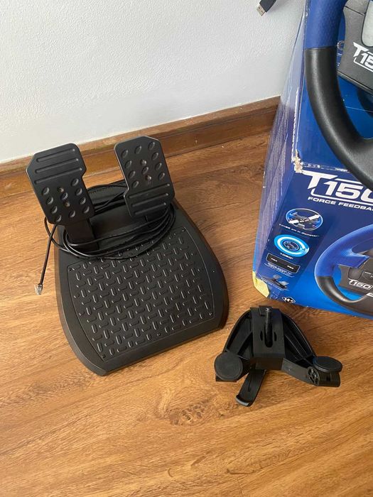 Volante Thrustmaster T150 PS3/PS4/PC