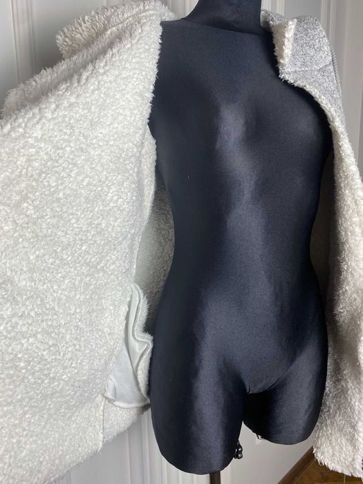 Bluza damska szara z kożuszkiem polarr 40 L Reserved  na jesień zimę