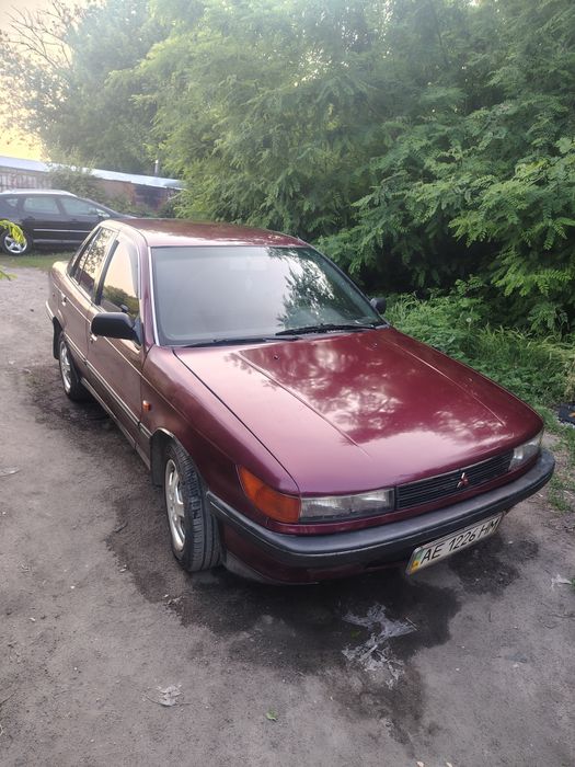 Авто. Mitsubishi lancer 1.5