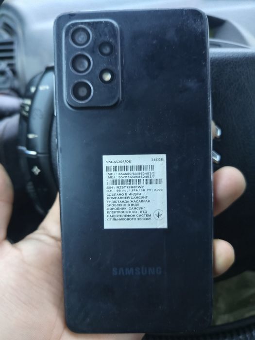 Самсунг а 52__8/256